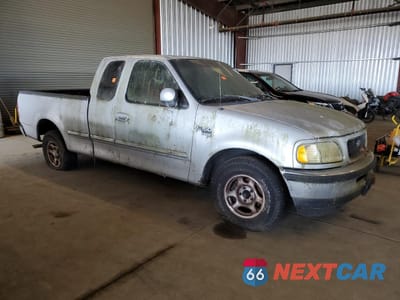 Czwarte zdjęcie samochodu z boku: 1991 FORD F150 VIN:1FTDX1761WKA04620 - miniatura