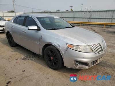 Czwarte zdjęcie samochodu z boku: 2011 LINCOLN MKS VIN:1LNHL9DR5BG612949 - miniatura