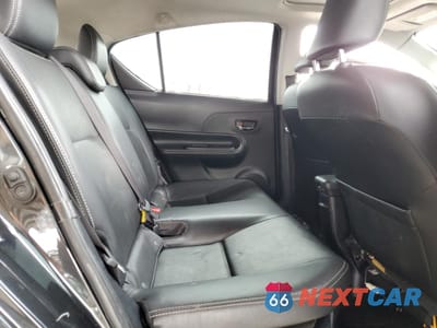 Zdjęcie 10 z 16 samochodu: 2018 TOYOTA PRIUS C VIN:JTDKDTB39J1606558 - miniatura