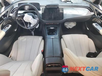 Zdjęcie 8 z 12 samochodu: 2024 MERCEDES-BENZ E 350 4MATIC VIN:W1KLF4HB6RA014359 - miniatura