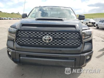 Piąte zdjęcie samochodu w środku: 2019 TOYOTA TUNDRA DOUBLE CAB SR VIN:5TFUY5F15KX847369 - miniatura