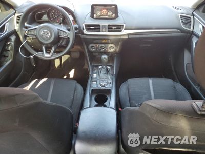 Zdjęcie 8 z 13 samochodu: 2017 MAZDA 3 SPORT VIN:3MZBN1U76HM101587 - miniatura