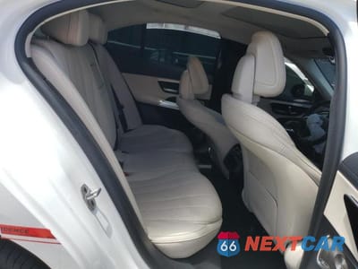 Zdjęcie 10 z 12 samochodu: 2024 MERCEDES-BENZ E 350 4MATIC VIN:W1KLF4HB6RA014359 - miniatura