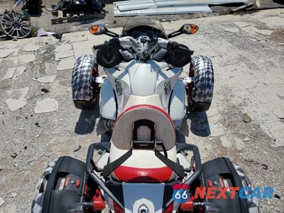Zdjęcie 6 z 9 samochodu: 2014 CAN-AM SPYDER ROADSTER RS VIN:2BXNABC12EV001447 - miniatura