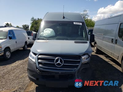 Piąte zdjęcie samochodu w środku: 2024 MERCEDES-BENZ SPRINTER 2500 VIN:W1W4NBHY1RP662364 - miniatura