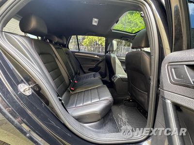 Zdjęcie 8 z 14 samochodu: 2019 VOLKSWAGEN GTI S VIN:3VW6T7AU1KM000601 - miniatura