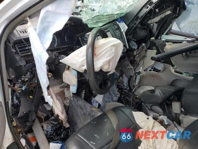 Zdjęcie 8 z 13 samochodu: 2016 TOYOTA CAMRY HYBRID VIN:4T1BD1FKXGU185393 - miniatura