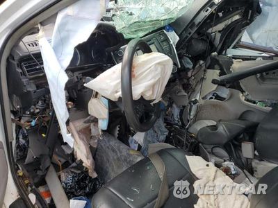 Zdjęcie 8 z 13 samochodu: 2016 TOYOTA CAMRY HYBRID VIN:4T1BD1FKXGU185393 - miniatura