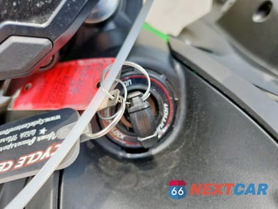 Zdjęcie 8 z 10 samochodu: 2024 KAWASAKI ZR900 M VIN:ML5ZRDM11RDA72089 - miniatura