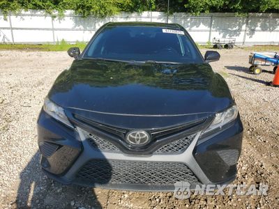 Piąte zdjęcie samochodu w środku: 2020 TOYOTA CAMRY SE VIN:4T1G11AK9LU953204 - miniatura