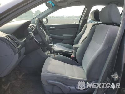 Zdjęcie 7 z 13 samochodu: 2004 HONDA ACCORD LX VIN:1HGCM56344A130039 - miniatura