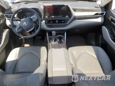 Zdjęcie 8 z 13 samochodu: 2021 TOYOTA HIGHLANDER HYBRID PLATINUM VIN:5TDEBRCH1MS019925 - miniatura
