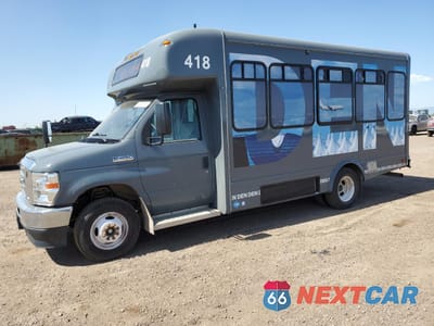 2022 FORD ECONOLINE E450 SUPER DUTY CUTAWAY VAN 1FDFE4FNXNDC37757 - główne zdjęcie licytacji z USA - miniatura