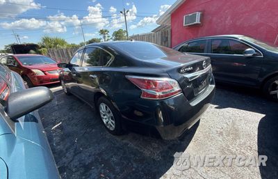 Trzecie zdjęcie samochodu z tyłu: 2014 NISSAN ALTIMA 2.5 VIN:1N4AL3AP5EC297366 - miniatura