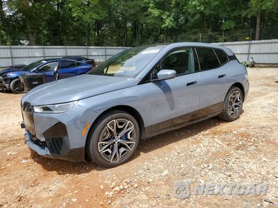 2025 BMW IX XDRIVE50 WB523CF08SCS88209 - główne zdjęcie licytacji z USA - miniatura