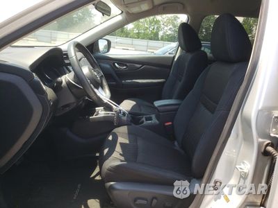 Zdjęcie 7 z 13 samochodu: 2017 NISSAN ROGUE SV VIN:5N1AT2MV0HC858667 - miniatura