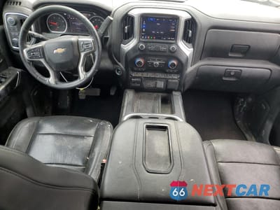 Zdjęcie 8 z 12 samochodu: 2020 CHEVROLET SILVERADO K3500 LTZ VIN:1GC4YUEY7LF153976 - miniatura