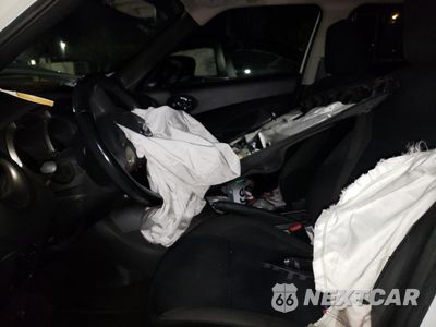 Zdjęcie 7 z 12 samochodu: 2016 NISSAN JUKE S VIN:JN8AF5MR5GT604357 - miniatura