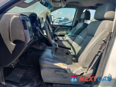 Zdjęcie 7 z 12 samochodu: 2019 CHEVROLET SILVERADO K2500 HEAVY DUTY VIN:2GC2KREG3K1152214 - miniatura