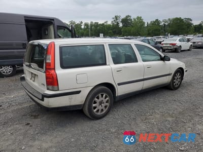 Trzecie zdjęcie samochodu z tyłu: 2002 VOLVO V70 VIN:YV1SW61R221262603 - miniatura