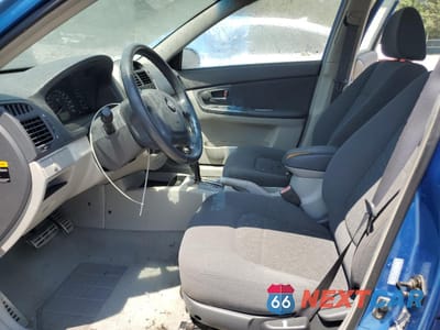Zdjęcie 7 z 13 samochodu: 2005 KIA SPECTRA5 VIN:KNAFE161455084249 - miniatura