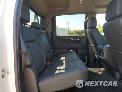 Zdjęcie 10 z 13 samochodu: 2024 CHEVROLET SILVERADO K3500 LTZ VIN:1GC4YUEY8RF282267 - miniatura