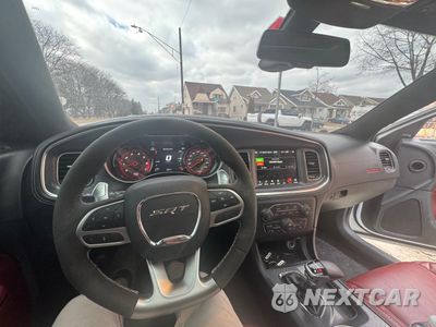 Zdjęcie 8 z 10 samochodu: 2023 DODGE CHARGER SRT HELLCAT VIN:2C3CDXL93PH624955 - miniatura
