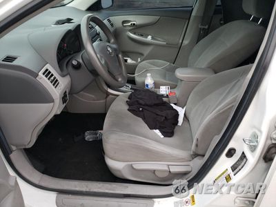 Zdjęcie 7 z 13 samochodu: 2010 TOYOTA COROLLA BASE VIN:2T1BU4EE4AC382050 - miniatura