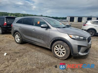 Czwarte zdjęcie samochodu z boku: 2019 KIA SORENTO L VIN:5XYPG4A34KG509709 - miniatura