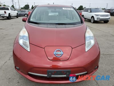 Piąte zdjęcie samochodu w środku: 2012 NISSAN LEAF SV VIN:JN1AZ0CP2CT015527 - miniatura