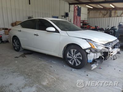 Czwarte zdjęcie samochodu z boku: 2020 NISSAN ALTIMA S VIN:1N4BL4BV8LC240339 - miniatura