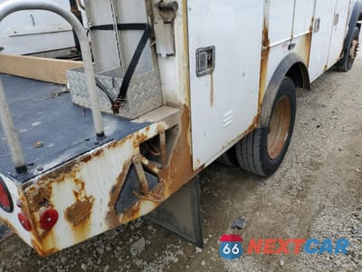 Zdjęcie 9 z 10 samochodu: 2015 FORD F450 SUPER DUTY SERVICE TRUCK VIN:1FDUF4GY6FED21163 - miniatura