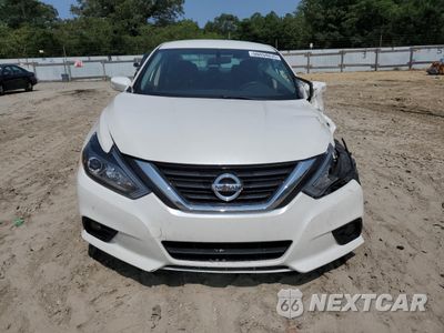 Piąte zdjęcie samochodu w środku: 2017 NISSAN ALTIMA 2.5 VIN:1N4AL3AP3HC484481 - miniatura