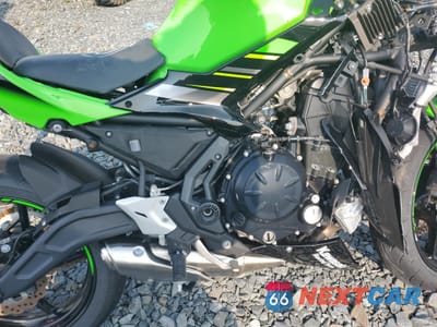 Zdjęcie 7 z 10 samochodu: 2019 KAWASAKI EX650 F VIN:JKAEXEK19KDA32376 - miniatura