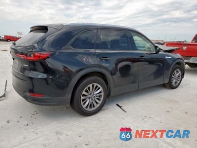 Trzecie zdjęcie samochodu z tyłu: 2025 MAZDA CX-90 PREFERRED VIN:JM3KKBHD2S1199708 - miniatura