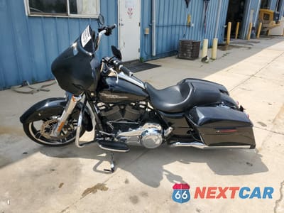 Trzecie zdjęcie samochodu z tyłu: 2019 HARLEY-DAVIDSON FLHX VIN:1HD1KBC13KB619227 - miniatura