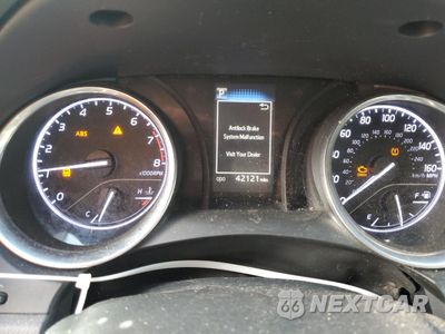 Zdjęcie 9 z 14 samochodu: 2018 TOYOTA CAMRY L VIN:4T1B11HK0JU660272 - miniatura