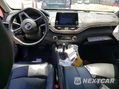 Zdjęcie 8 z 13 samochodu: 2020 NISSAN ALTIMA SL VIN:1N4BL4EV1LN305399 - miniatura