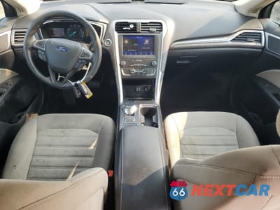 Zdjęcie 8 z 13 samochodu: 2019 FORD FUSION S VIN:3FA6P0G74KR281432 - miniatura
