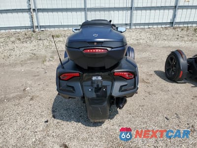Czwarte zdjęcie samochodu z boku: 2022 CAN-AM SPYDER ROADSTER RT VIN:2BXNBDD22NV007281 - miniatura