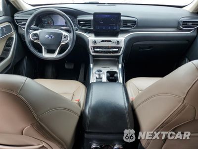 Zdjęcie 8 z 15 samochodu: 2021 FORD EXPLORER XLT VIN:1FMSK7DH5MGB86428 - miniatura