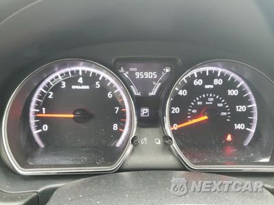 Zdjęcie 9 z 12 samochodu: 2018 NISSAN VERSA S VIN:3N1CN7AP4JK431991 - miniatura