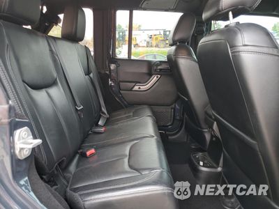 Zdjęcie 10 z 16 samochodu: 2018 JEEP WRANGLER UNLIMITED SAHARA VIN:1C4BJWEG7JL888471 - miniatura