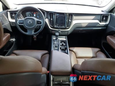 Zdjęcie 8 z 14 samochodu: 2018 VOLVO XC60 T5 INSCRIPTION VIN:YV4102RL8J1006277 - miniatura