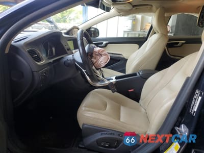 Zdjęcie 7 z 13 samochodu: 2016 VOLVO S60 PREMIER VIN:YV126MFK4G2412535 - miniatura