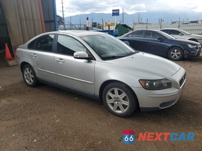 Czwarte zdjęcie samochodu z boku: 2007 VOLVO S40 2.4I VIN:YV1MS390872271090 - miniatura