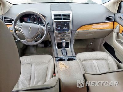 Zdjęcie 8 z 13 samochodu: 2013 LINCOLN MKX VIN:2LMDJ6JK0DBL30632 - miniatura