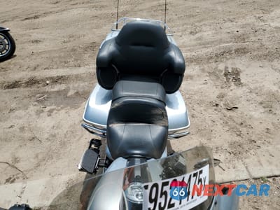 Piąte zdjęcie samochodu w środku: 2015 HARLEY-DAVIDSON FLHTK ULTRA LIMITED VIN:1HD1KEL1XFB676130 - miniatura