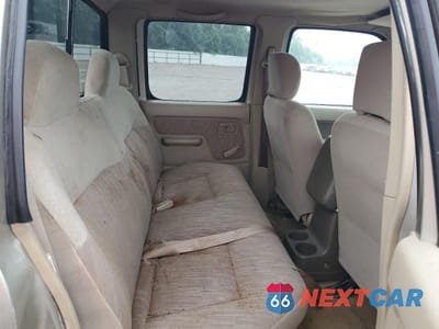 Zdjęcie 10 z 14 samochodu: 2000 NISSAN FRONTIER CREW CAB XE VIN:1N6ED27T9YC337246 - miniatura