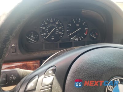 Zdjęcie 9 z 12 samochodu: 1999 BMW 528 IT AUTOMATIC VIN:WBADP6336XBV61059 - miniatura